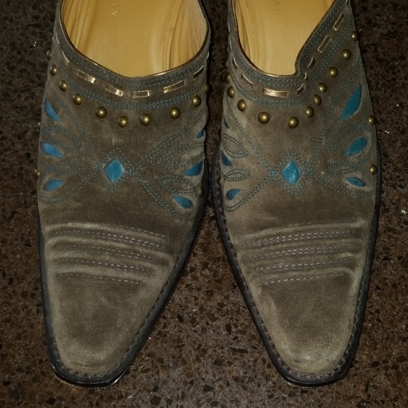 Cole Haan Olive Suede Mules w Brass Accents! - Picture 4 of 8